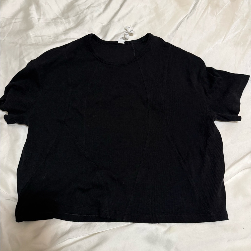 lululemon athletica Black Short Sleeve Tee Ribbed Size 8